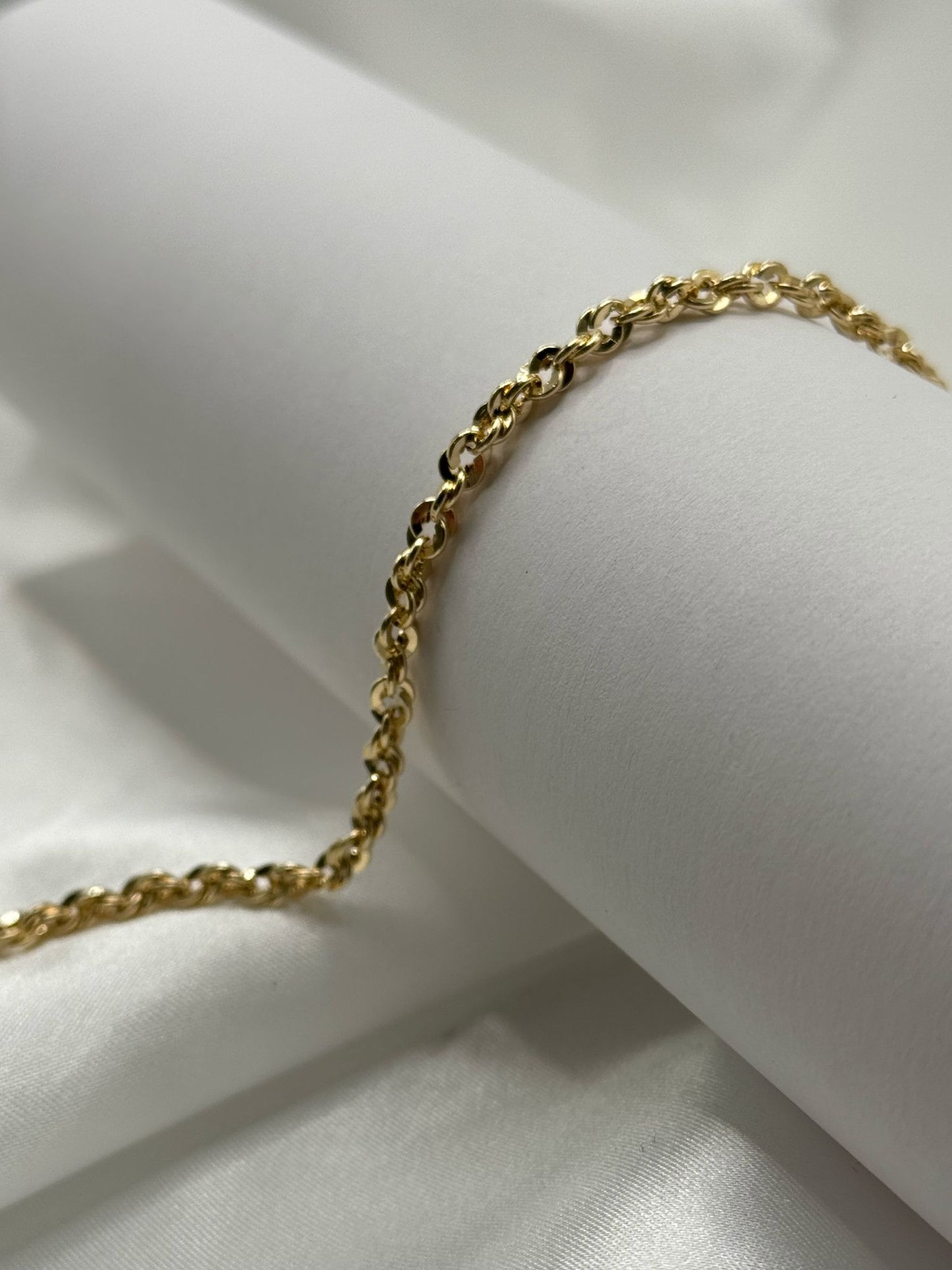 Bracciale in Oro 18K Modello Iride - Raffinatezza e Brillantezza